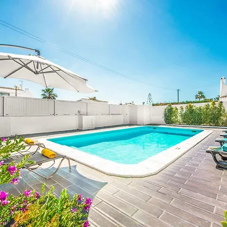 Вилла Casa Dos Amigos